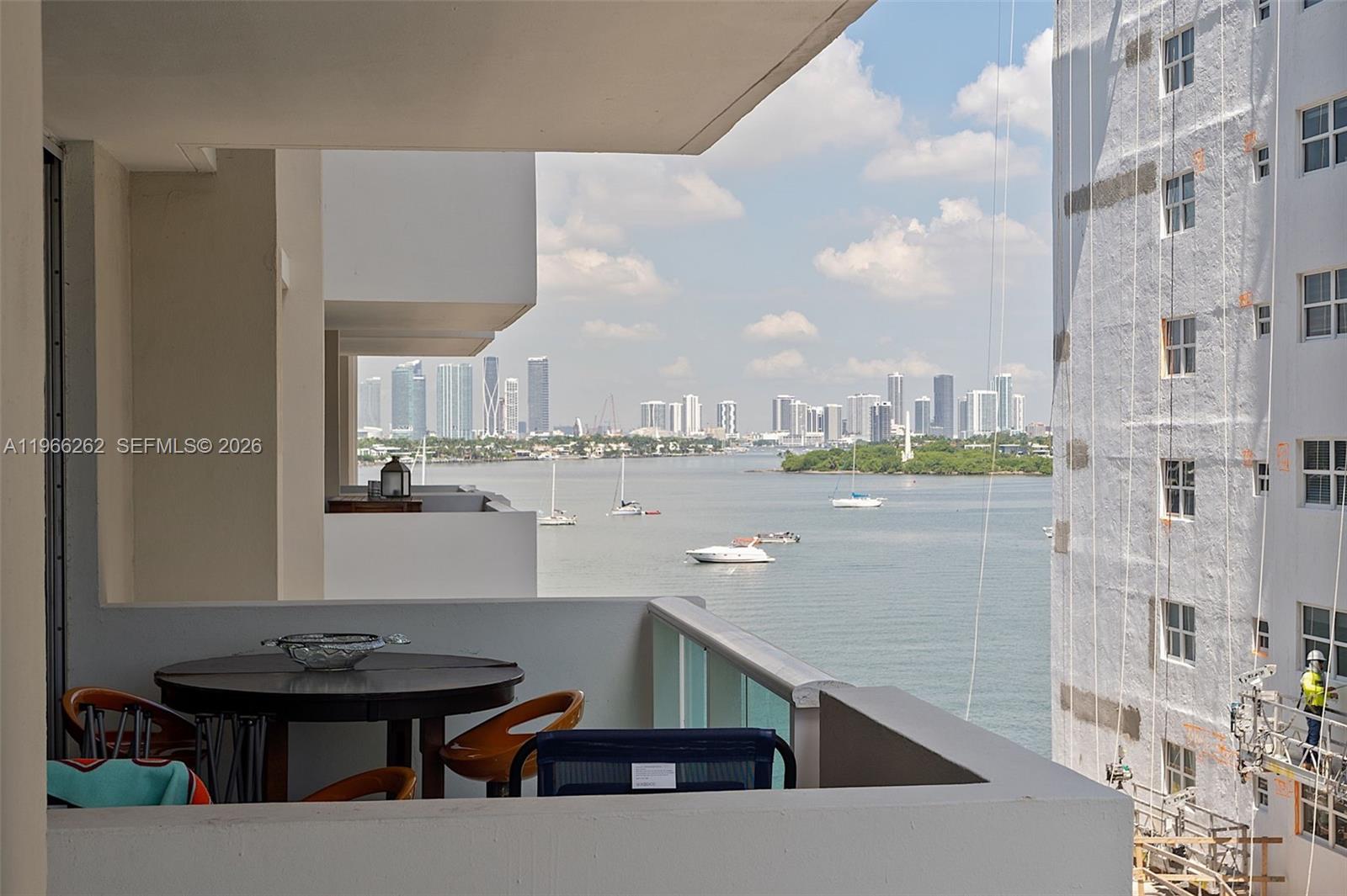 MIRADOR 1200 CONDO - Residential