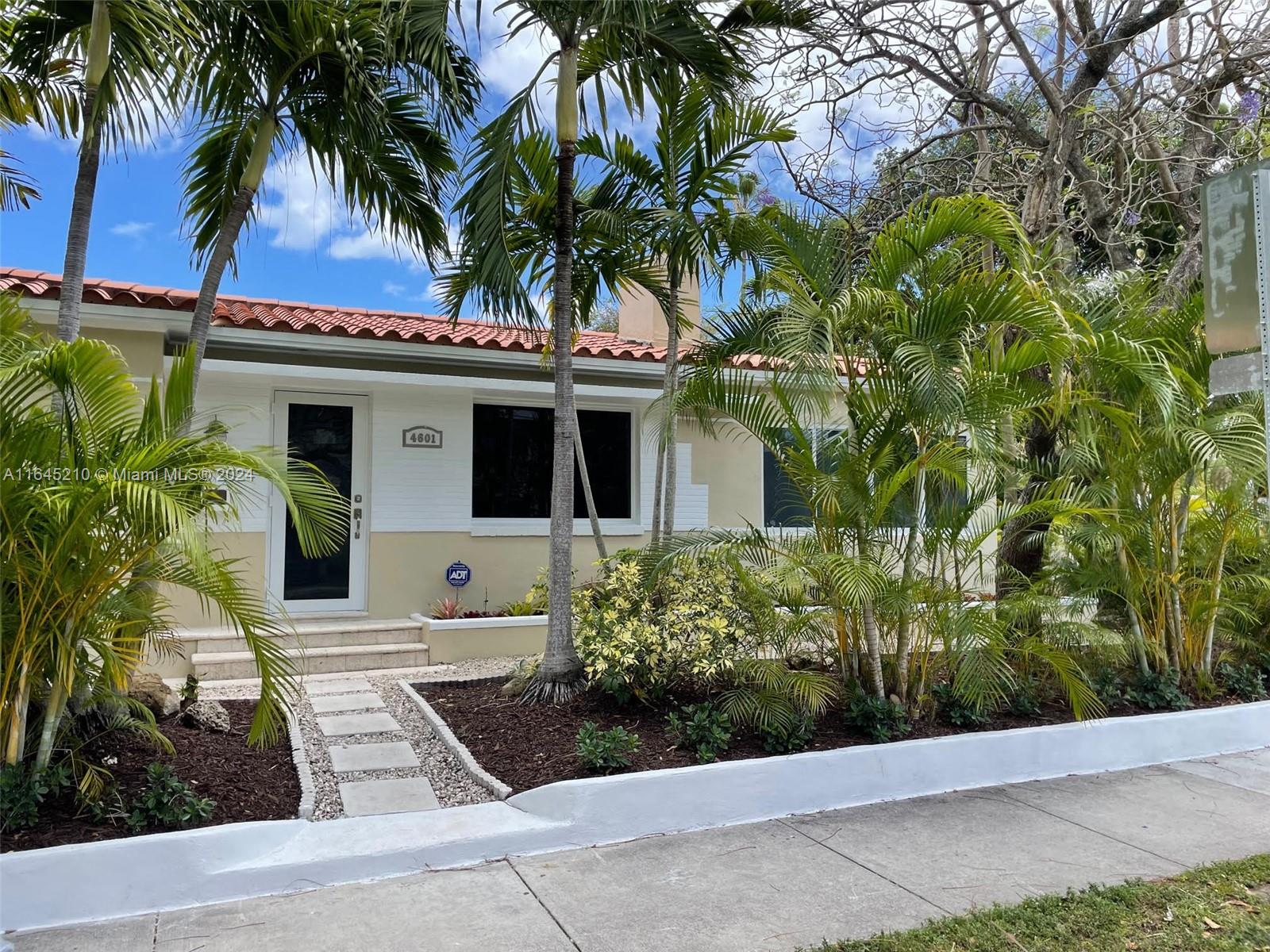 SHADOWLAWN - Residential Lease