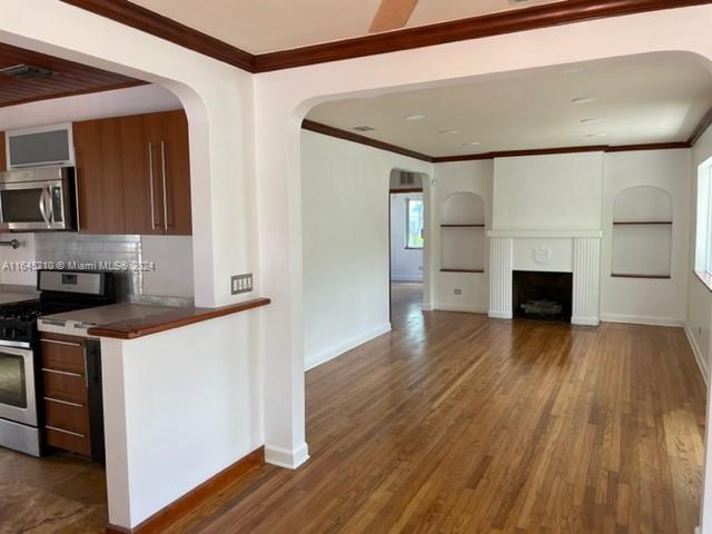 SHADOWLAWN - Residential Lease
