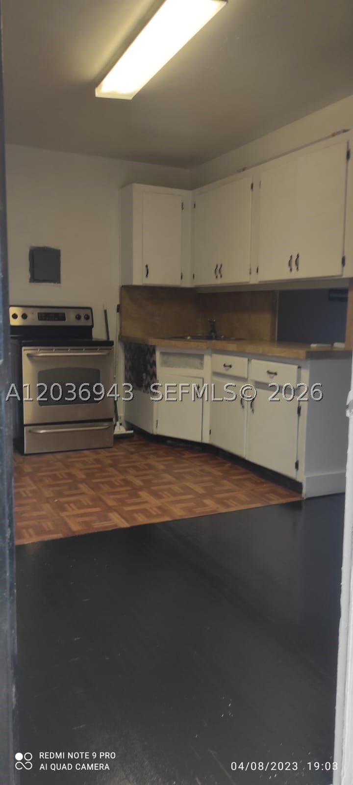 BREEZY HEIGHTS Sunkist - Residential