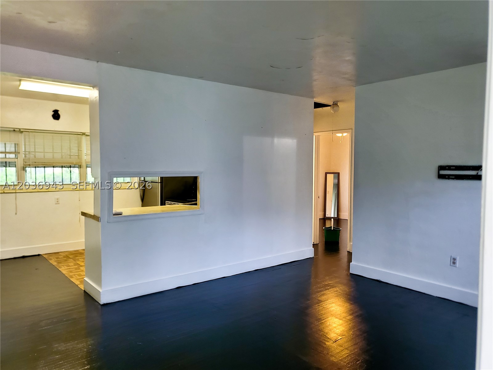 BREEZY HEIGHTS Sunkist - Residential