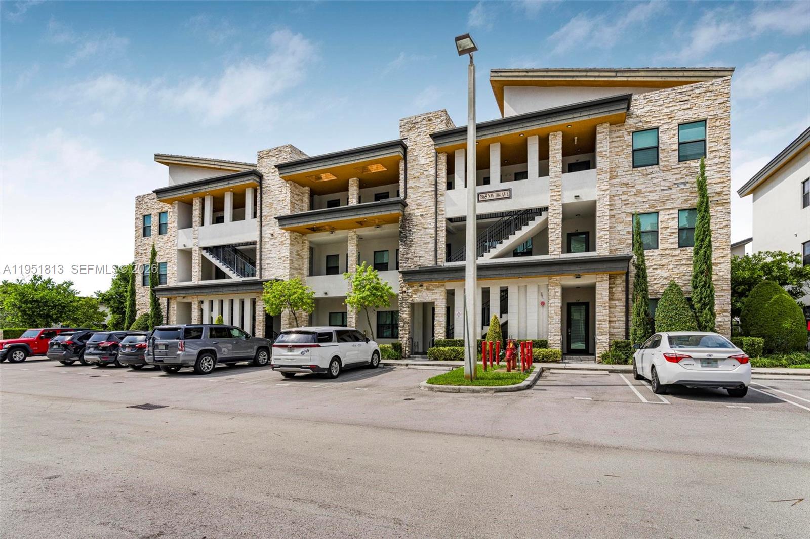Apex at Park Central - Residential