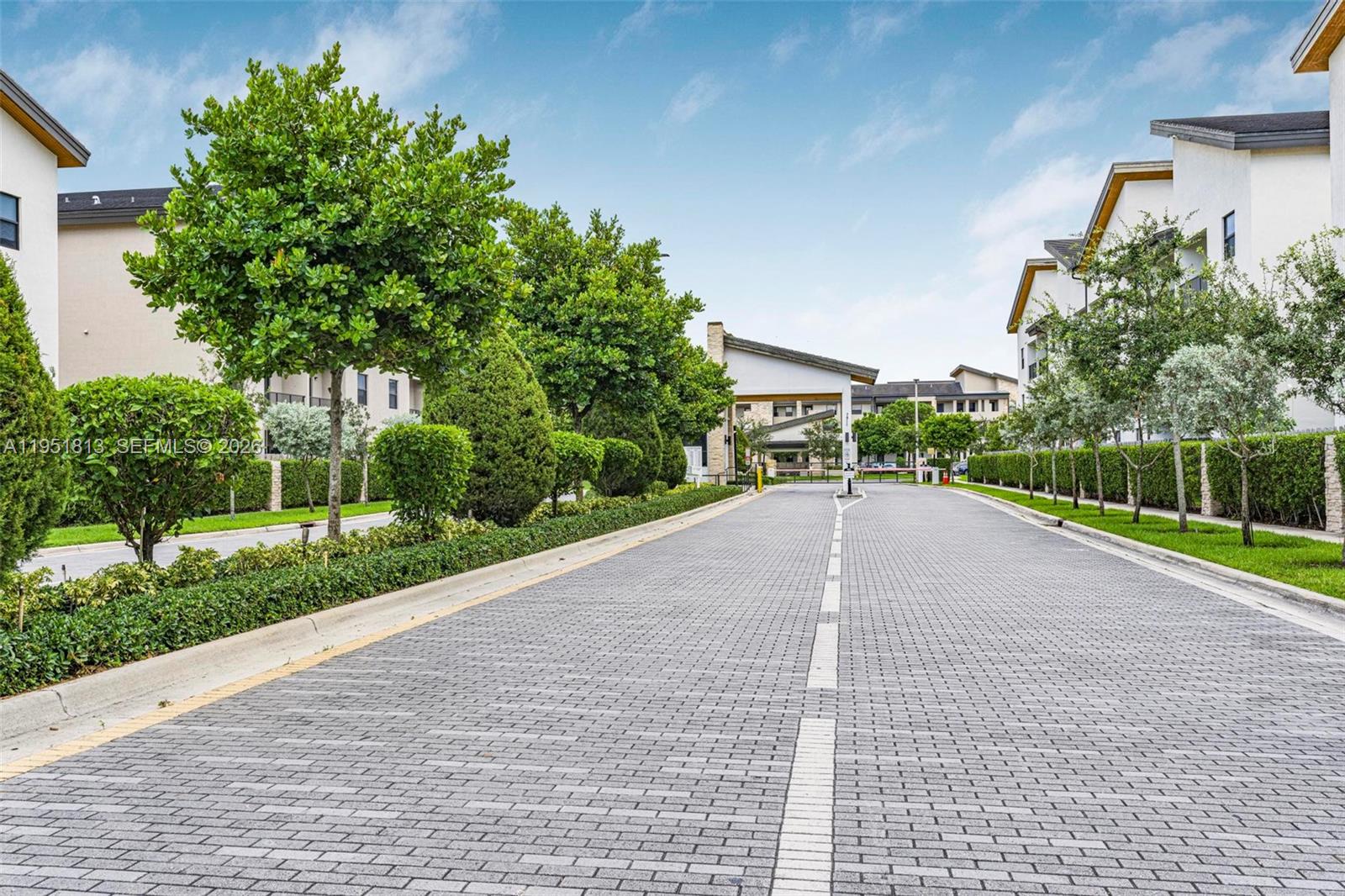Apex at Park Central - Residential