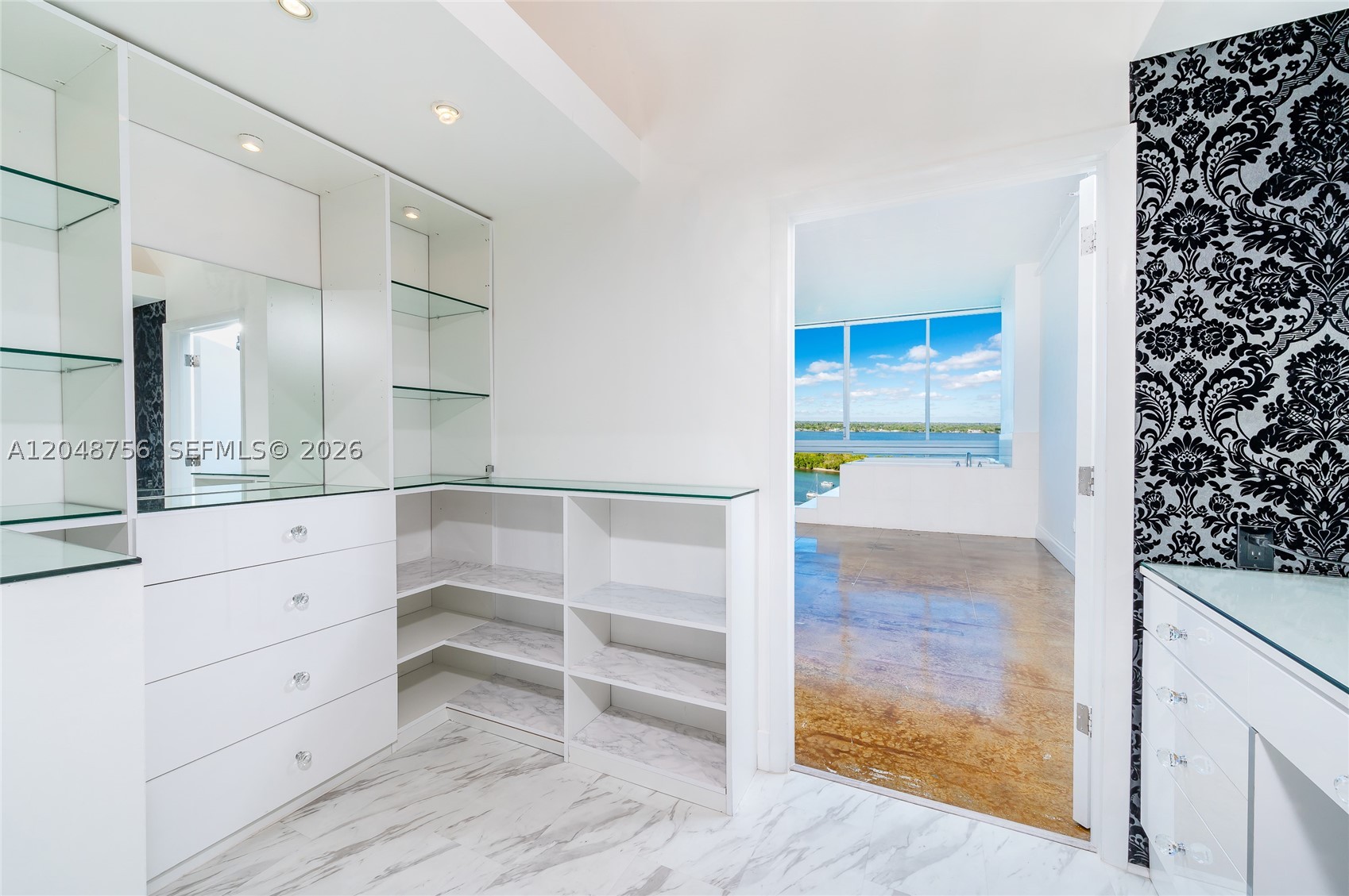SPACE 01 CONDO - Residential Lease