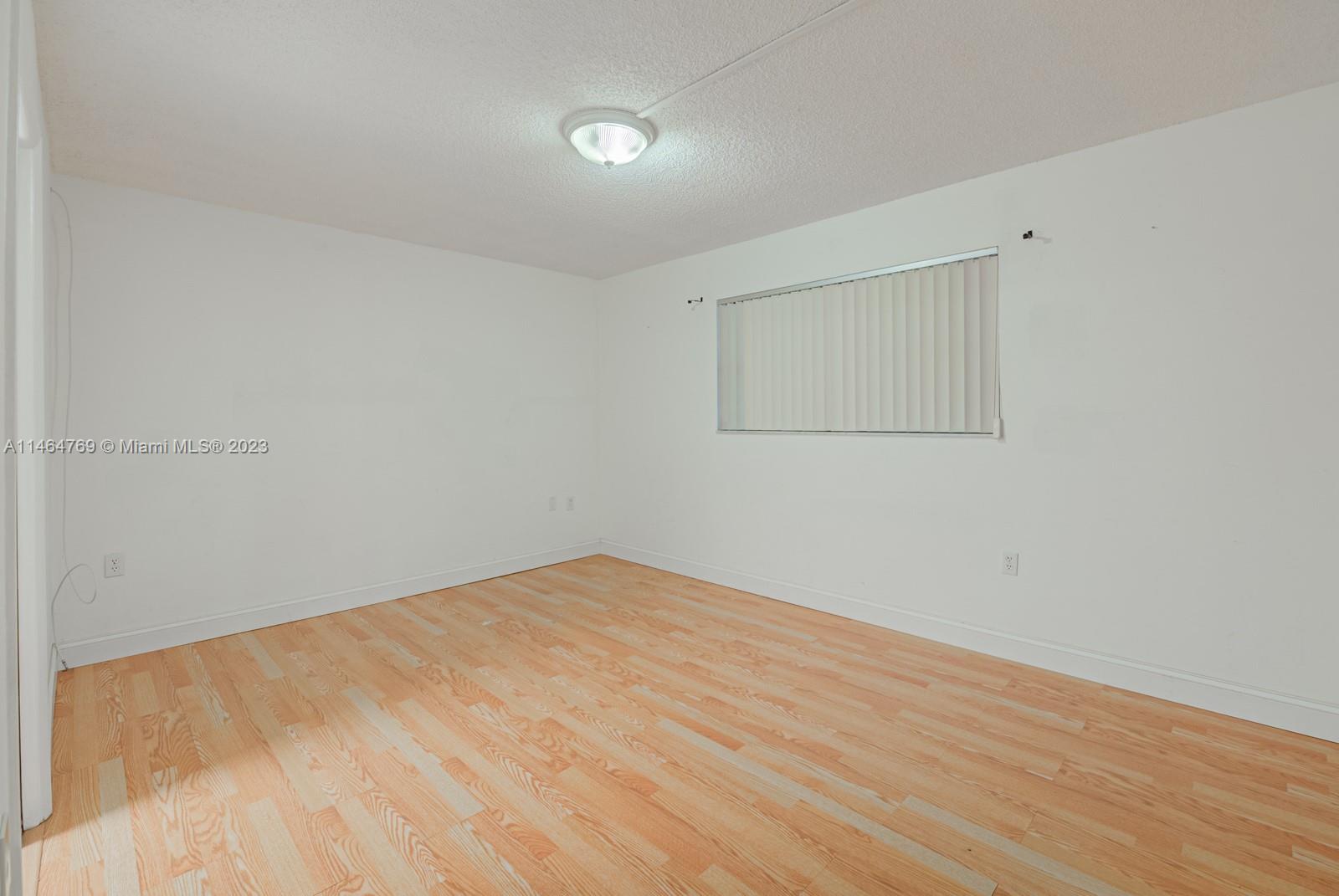 GARDENS OF KENDALL SO CON - Residential Lease