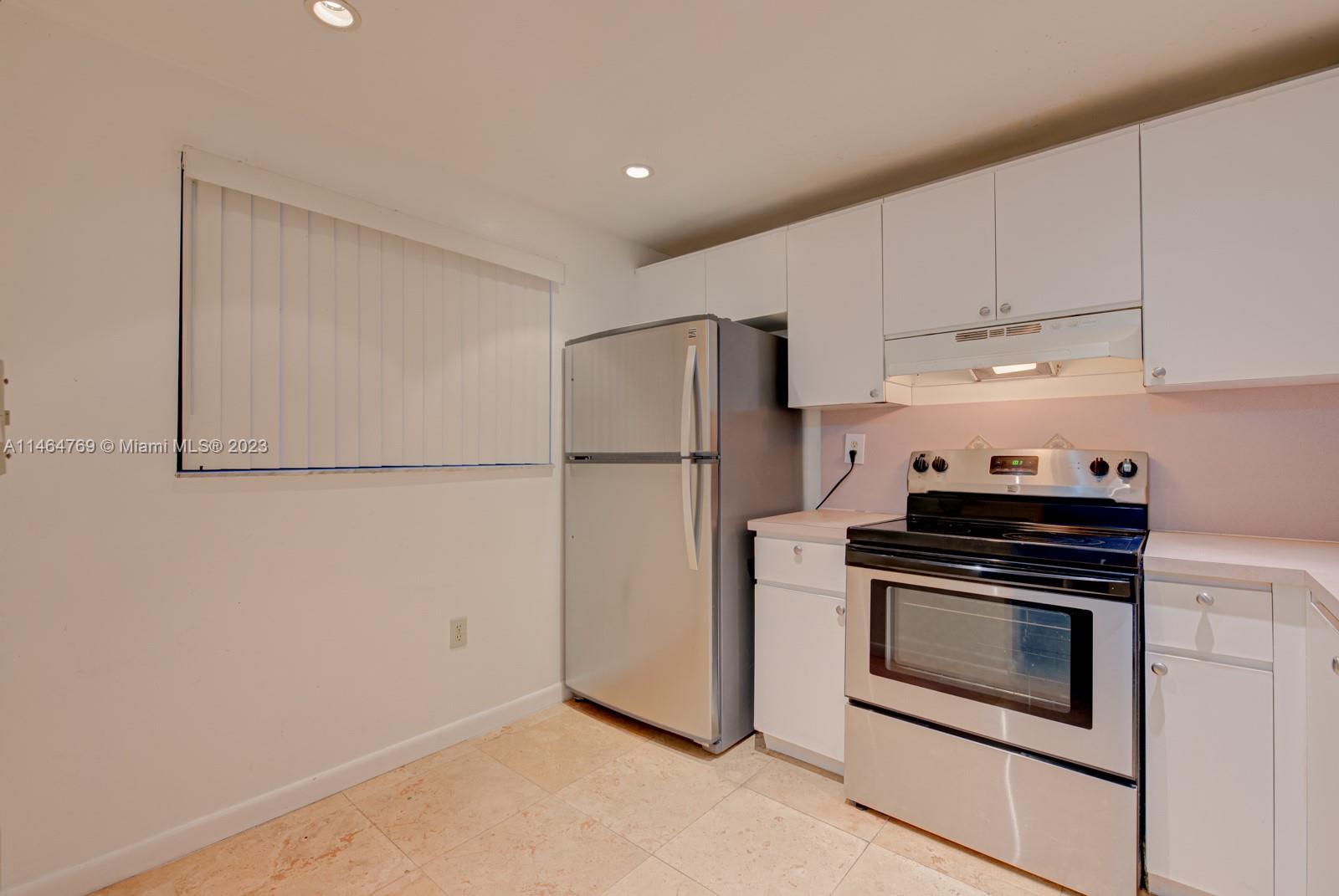 GARDENS OF KENDALL SO CON - Residential Lease