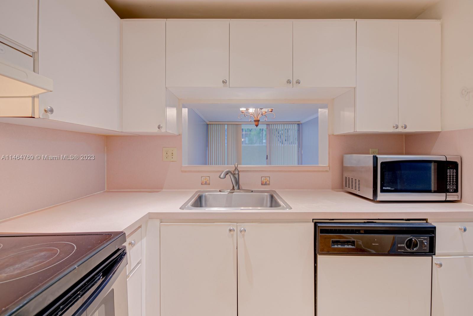 GARDENS OF KENDALL SO CON - Residential Lease