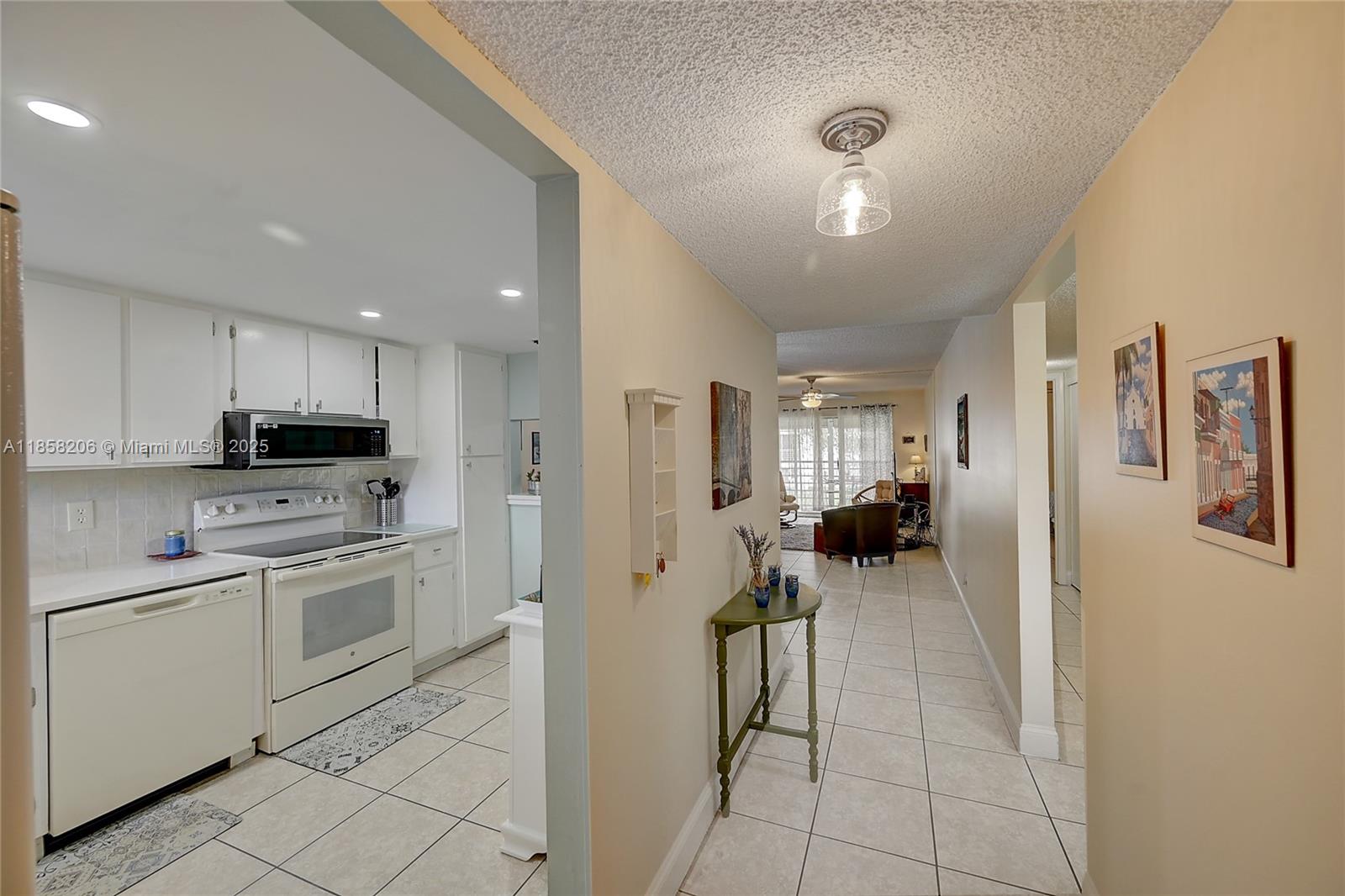 POINCIANA LAKES CONDO - Residential