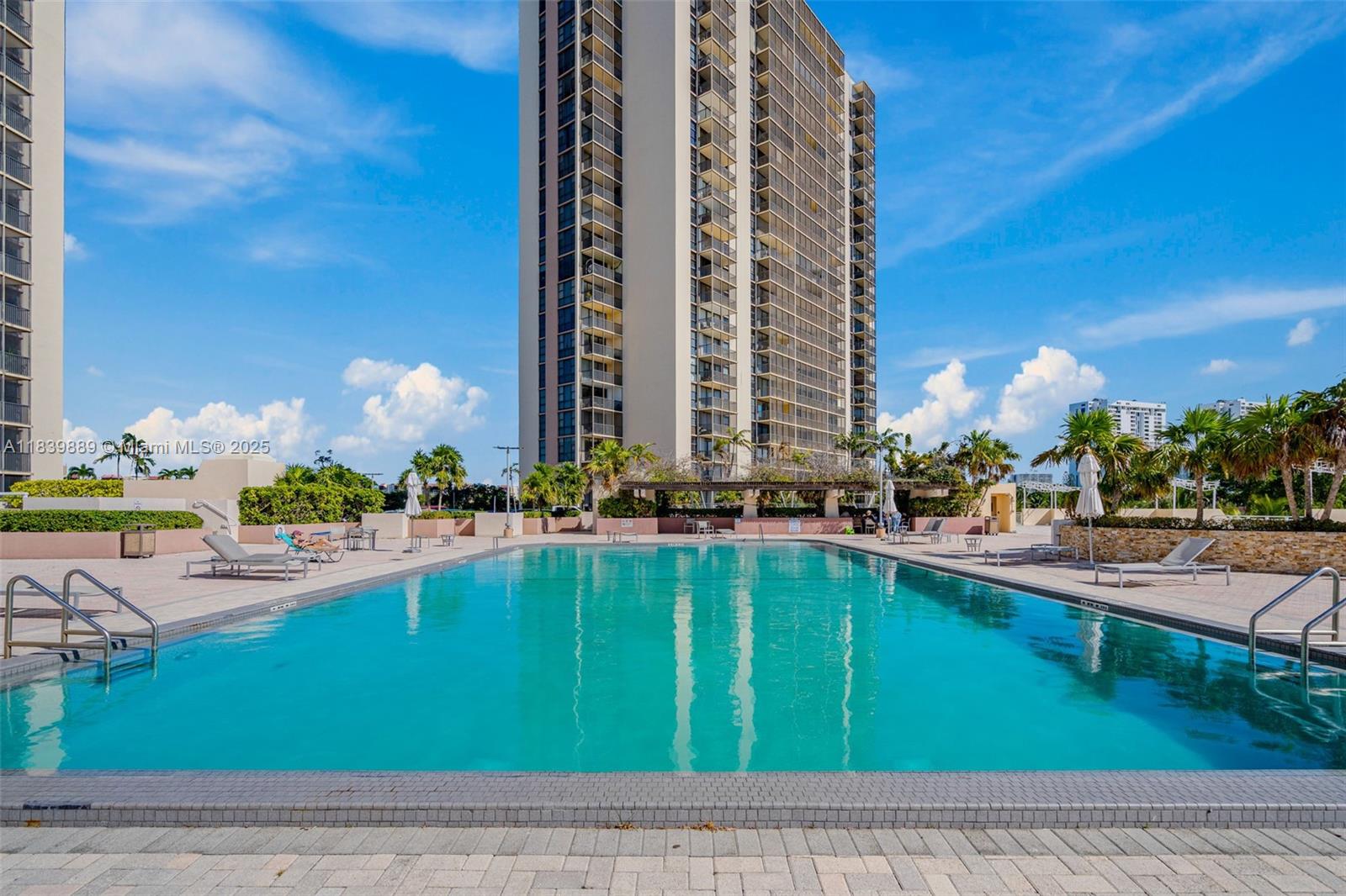CORONADO CONDO TOWER I - Residential