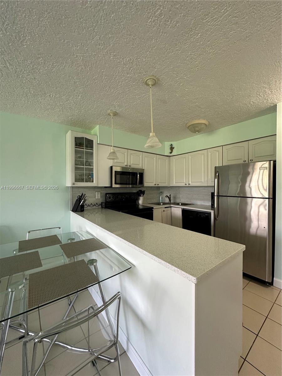 GOLF VILLAS - Residential