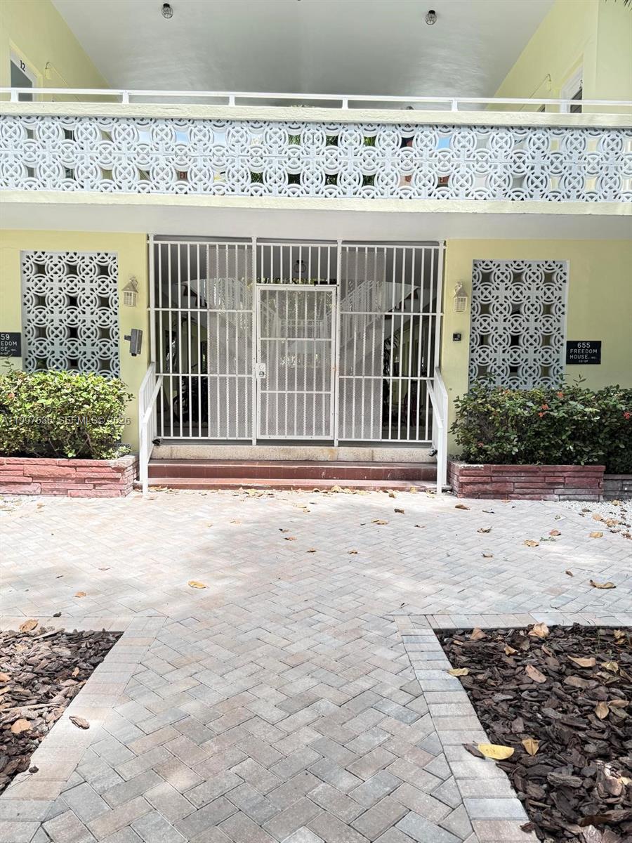Stunning opportunity in the heart of Miami Beach! This beautifully located unit offers the perfect blend of lifestyle and investment potential, just moments away from the beach, top restaurants, and vibrant South Beach attractions. Featuring a bright and functional layout, this residence includes a junior bedroom and is ideal for end-users or investors looking to own in one of the most desirable areas. Seller is motivated—bring all offers! Don’t miss the chance to secure a property in a prime location with strong appeal and endless possibilities. 

Information is deemed reliable but not guaranteed. Buyer’s agent is responsible for verifying all information.