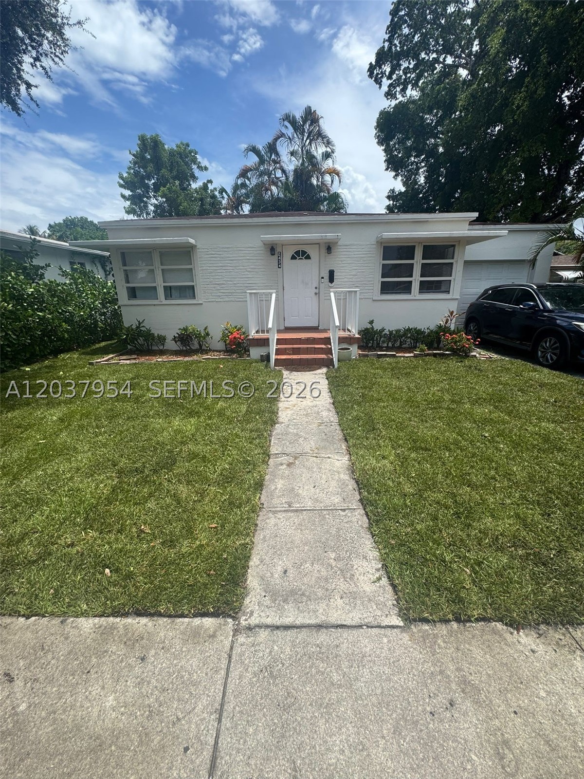 Charming unfurnished 3-bedroom, 1-bath single-family home for rent featuring a spacious 10,000 SF fully fenced backyard, offering exceptional privacy and plenty of room for outdoor enjoyment. Interior features include wood flooring throughout, central A/C, and an in-unit washer and dryer. Conveniently located east of I-95 and west of US-1 in a quiet residential neighborhood, with easy access to shopping, dining, beaches, schools, and major highways. Available August 1, 2026. TENANT PAYS WATER, ELECTRIC, INTERNET, CABLE, AND LAWN. PETS OK UP TO 20 POUNDS, NO AGGRESSIVE BREEDS, AND MUST GET AN APPROVAL FIRST. $100 PET RENT EACH MONTH.
