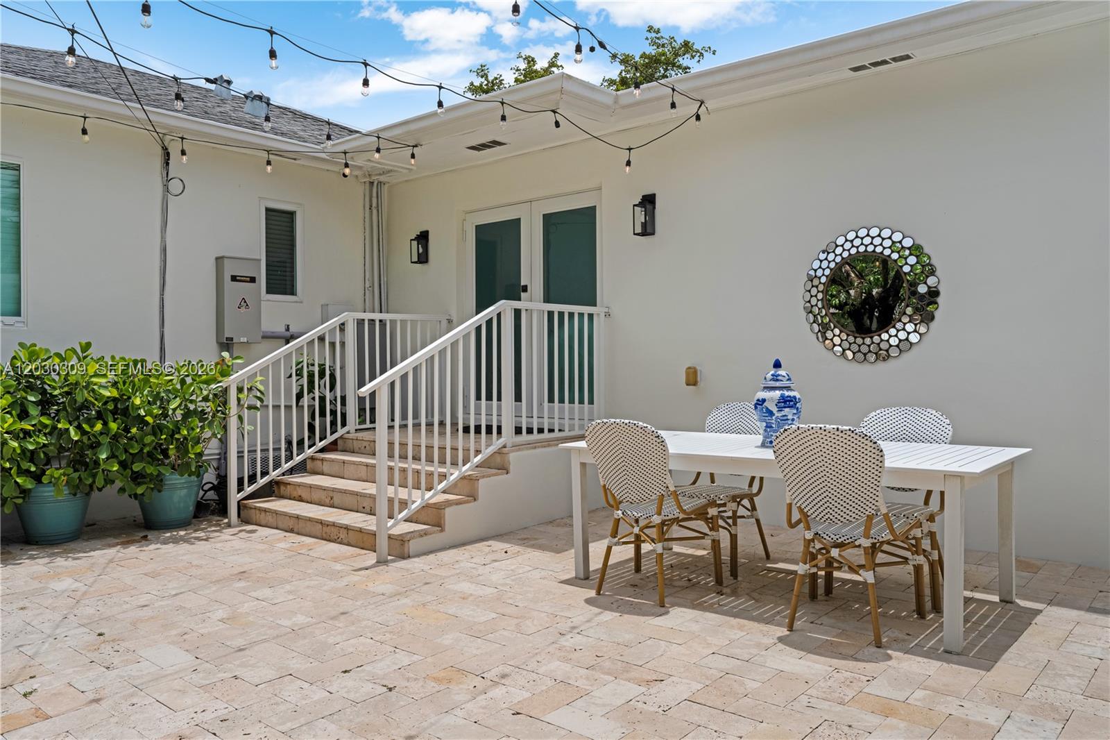 RIVIERA ESTS - Residential