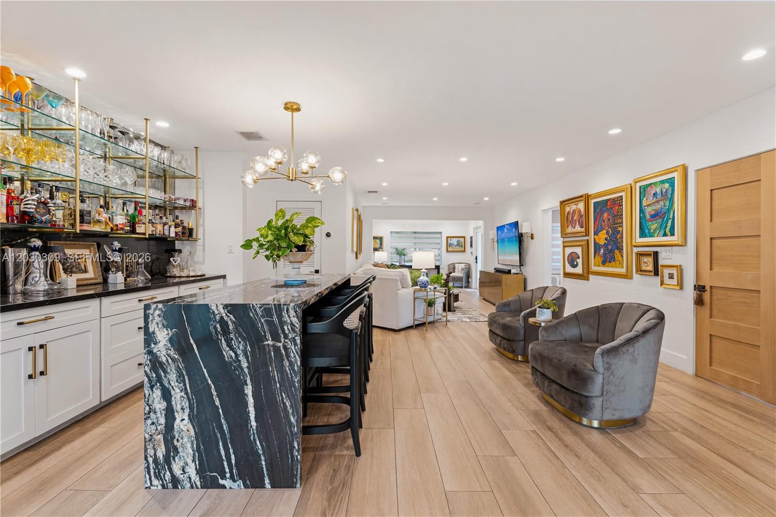 RIVIERA ESTS - Residential