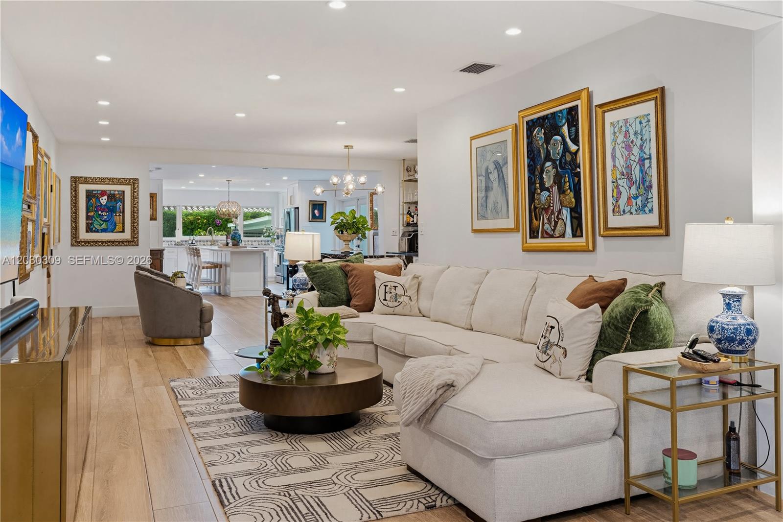 RIVIERA ESTS - Residential