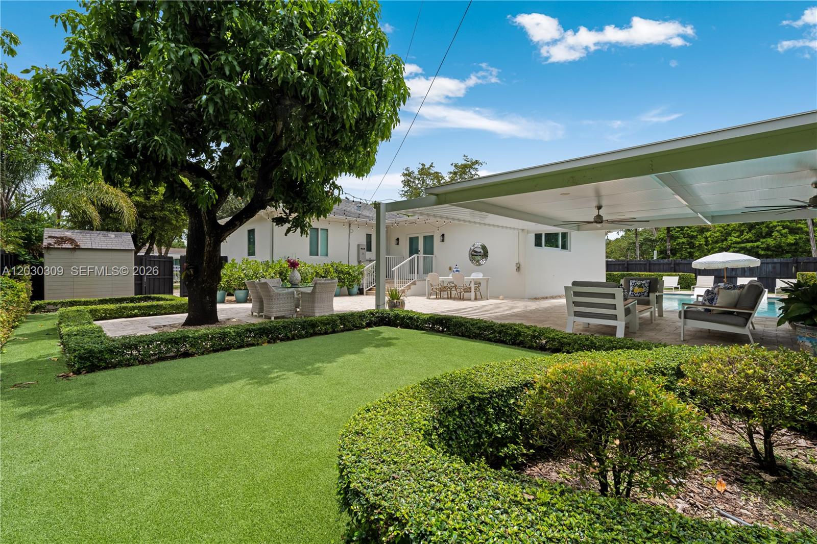 RIVIERA ESTS - Residential