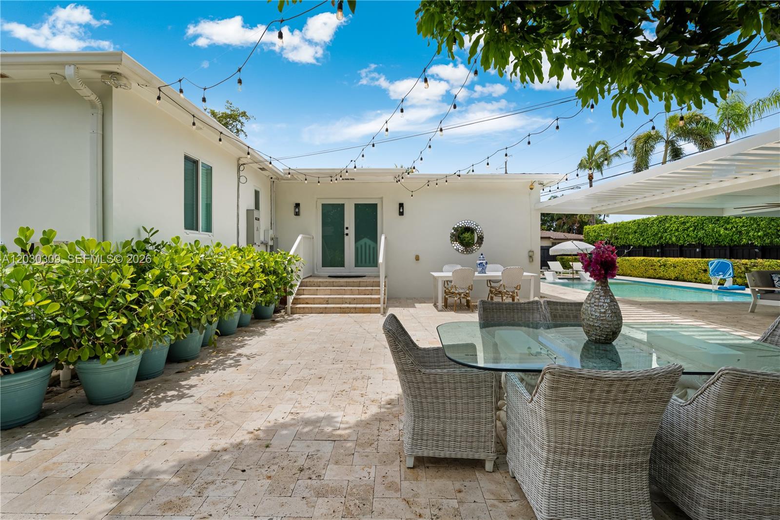 RIVIERA ESTS - Residential