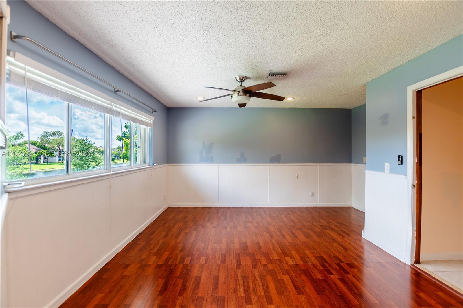 WELLEBY UNIT THIRTEEN - Residential