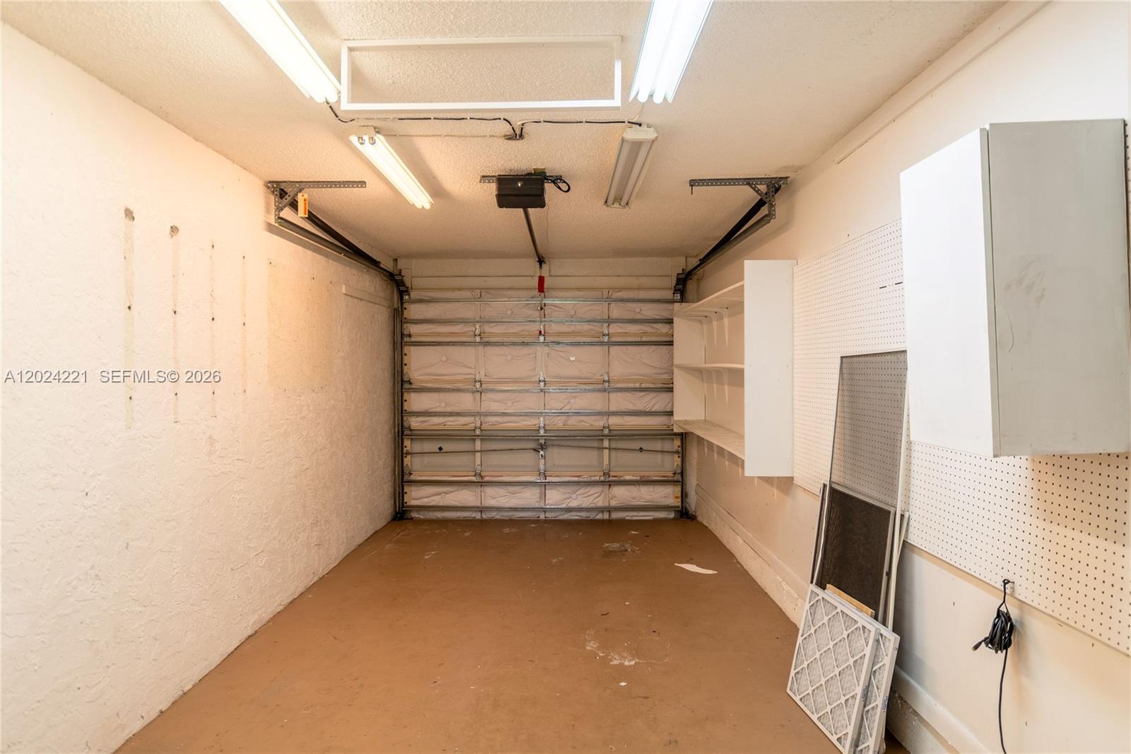 WELLEBY UNIT THIRTEEN - Residential