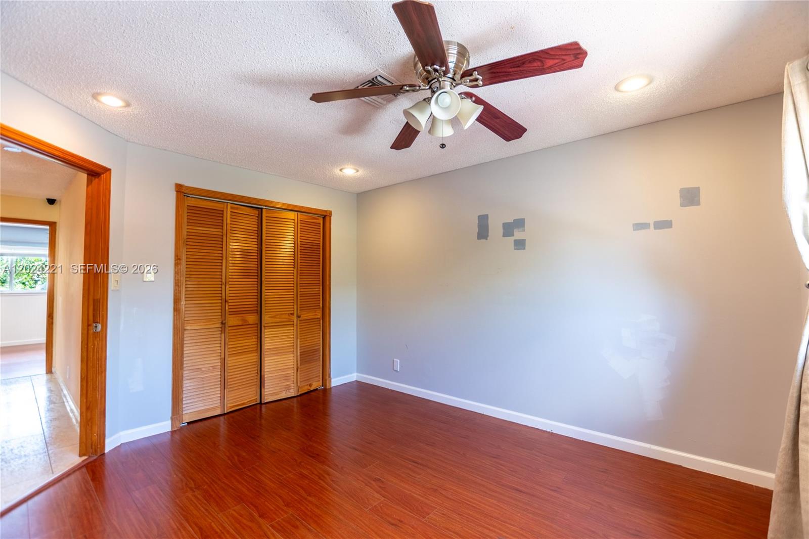 WELLEBY UNIT THIRTEEN - Residential