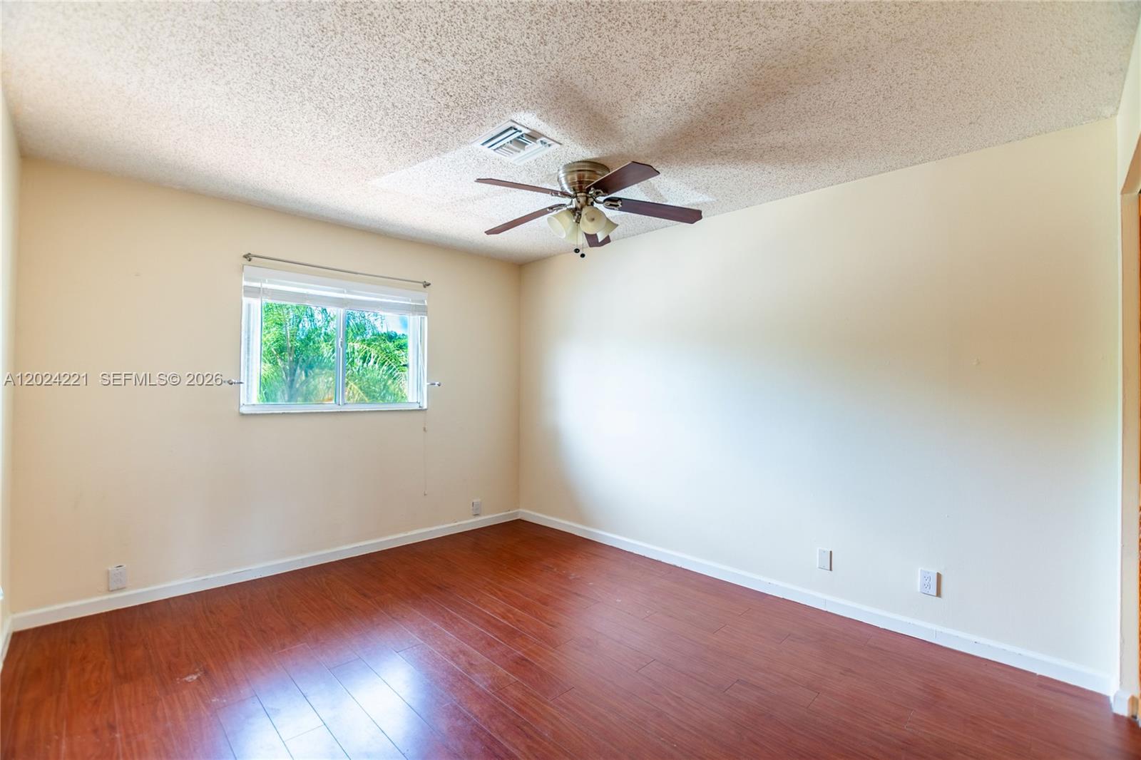WELLEBY UNIT THIRTEEN - Residential