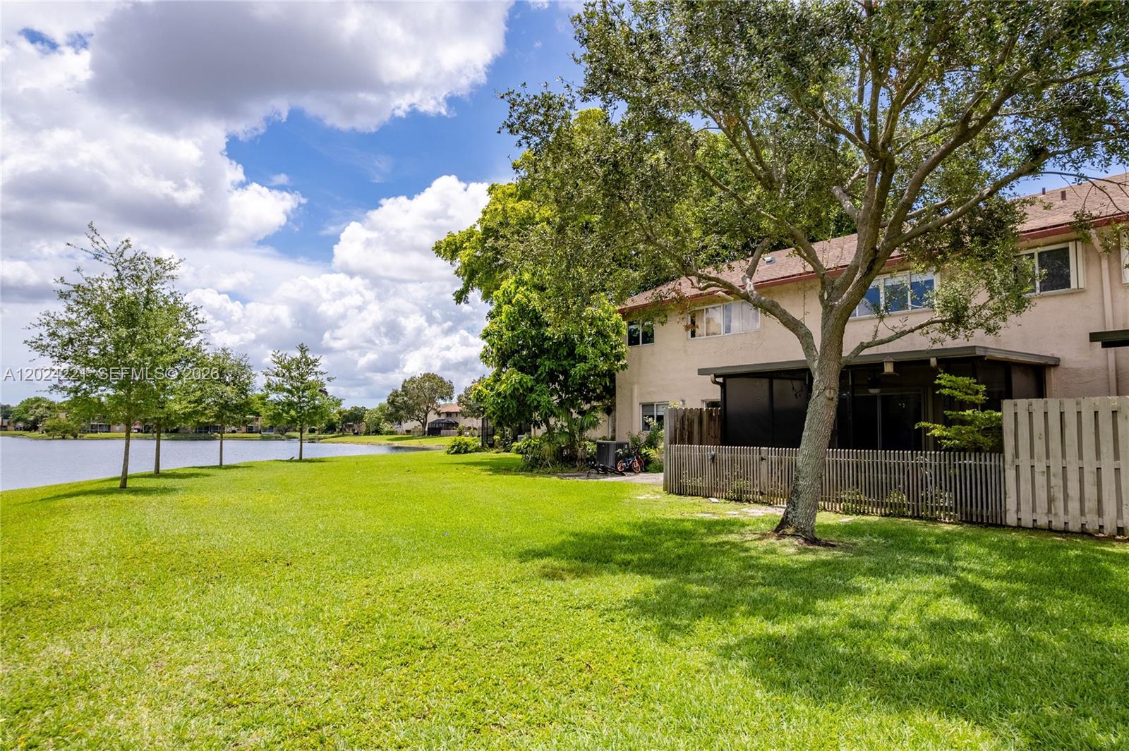 WELLEBY UNIT THIRTEEN - Residential