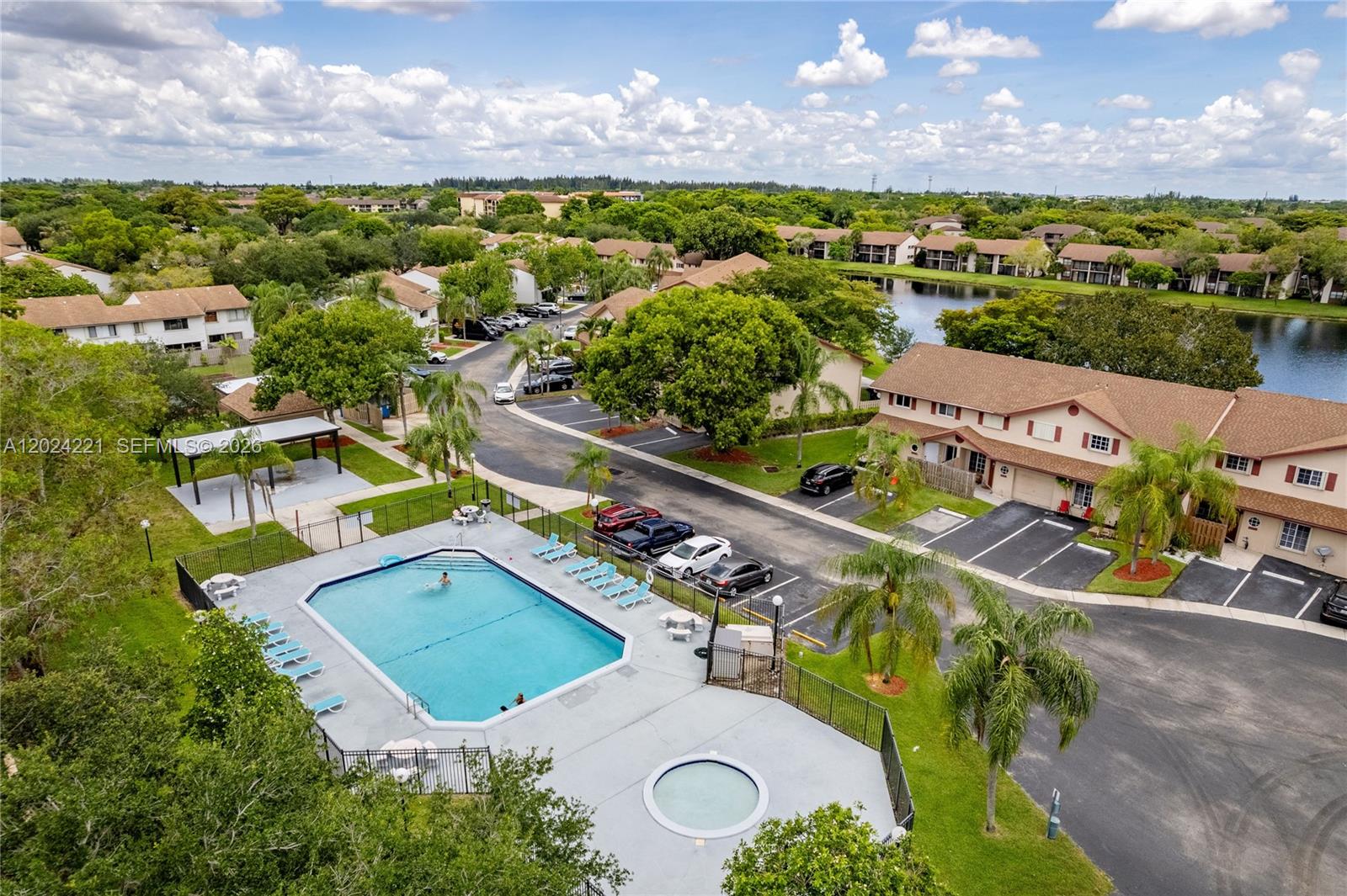 WELLEBY UNIT THIRTEEN - Residential