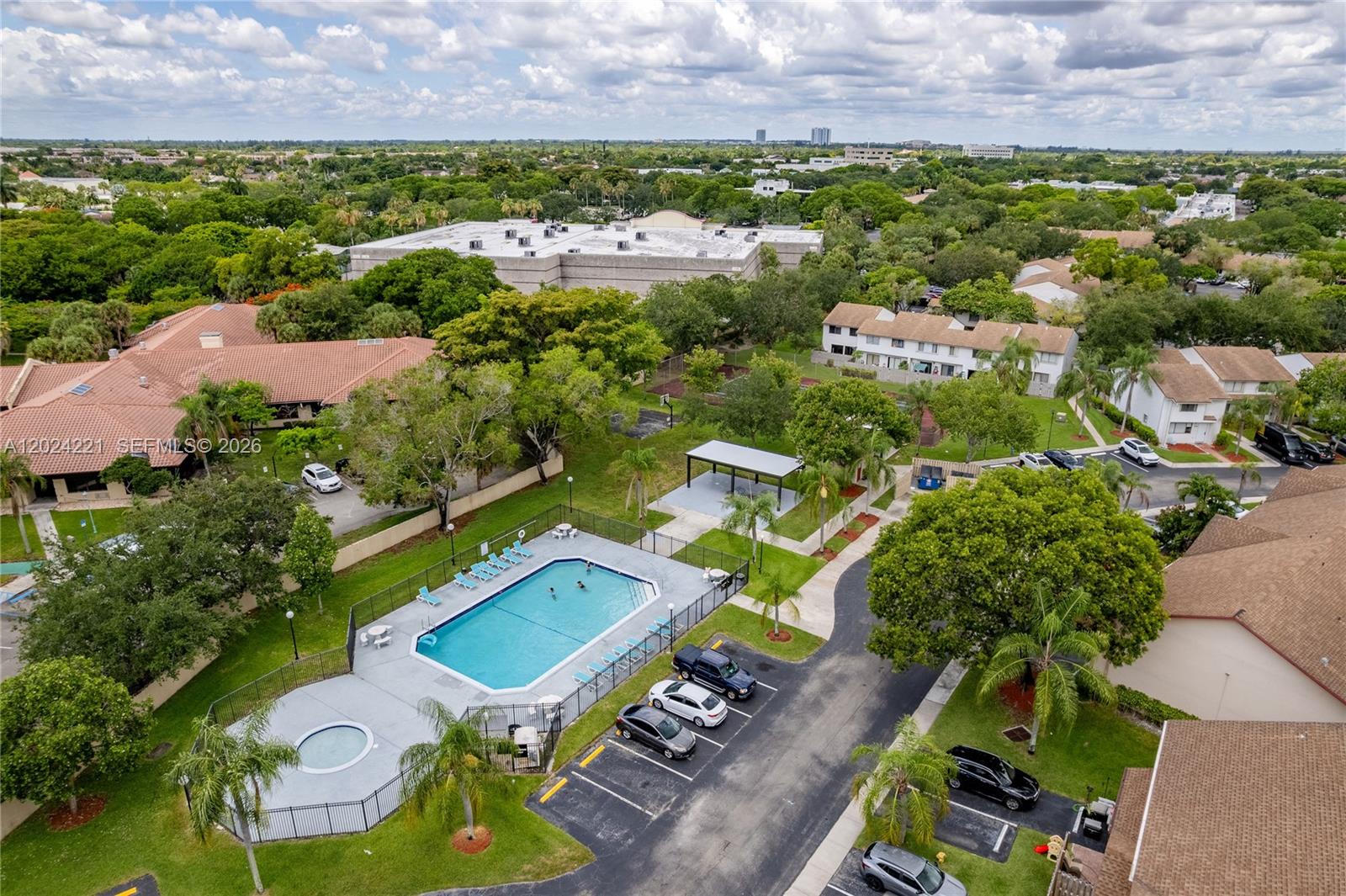 WELLEBY UNIT THIRTEEN - Residential