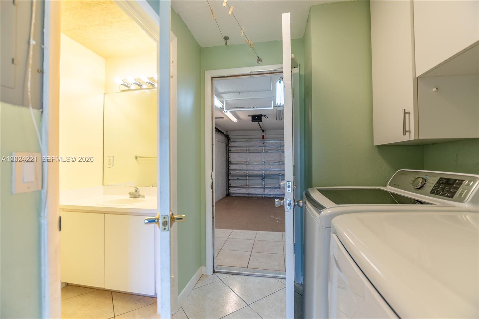 WELLEBY UNIT THIRTEEN - Residential