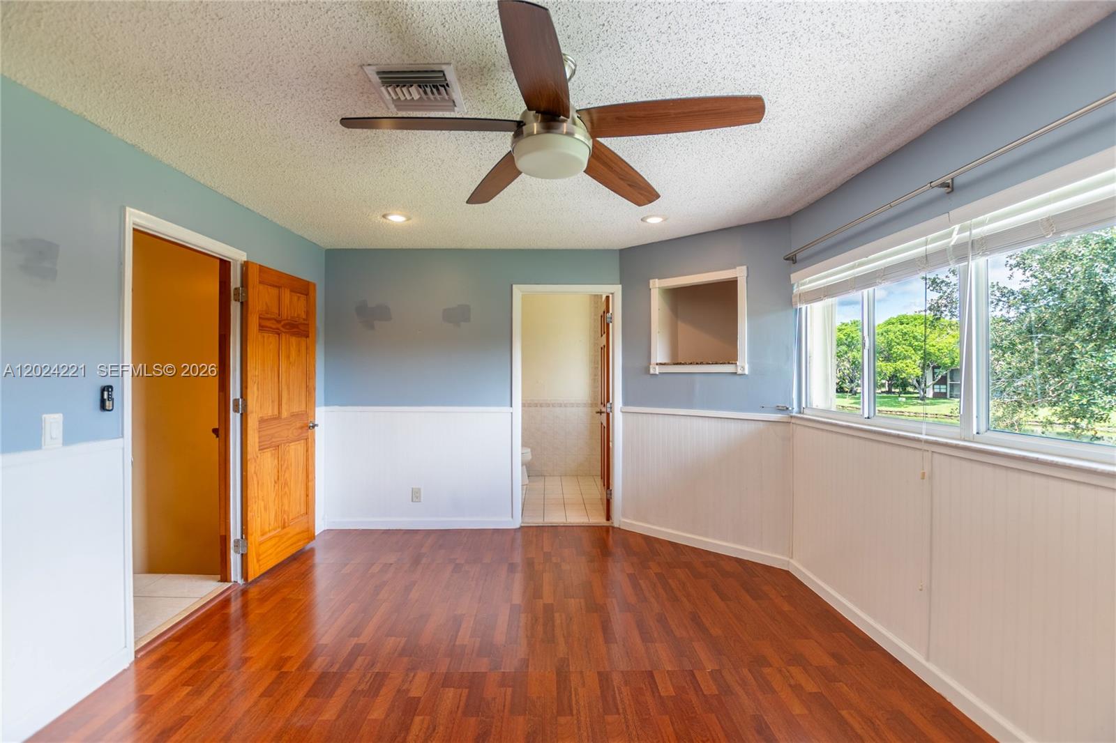 WELLEBY UNIT THIRTEEN - Residential