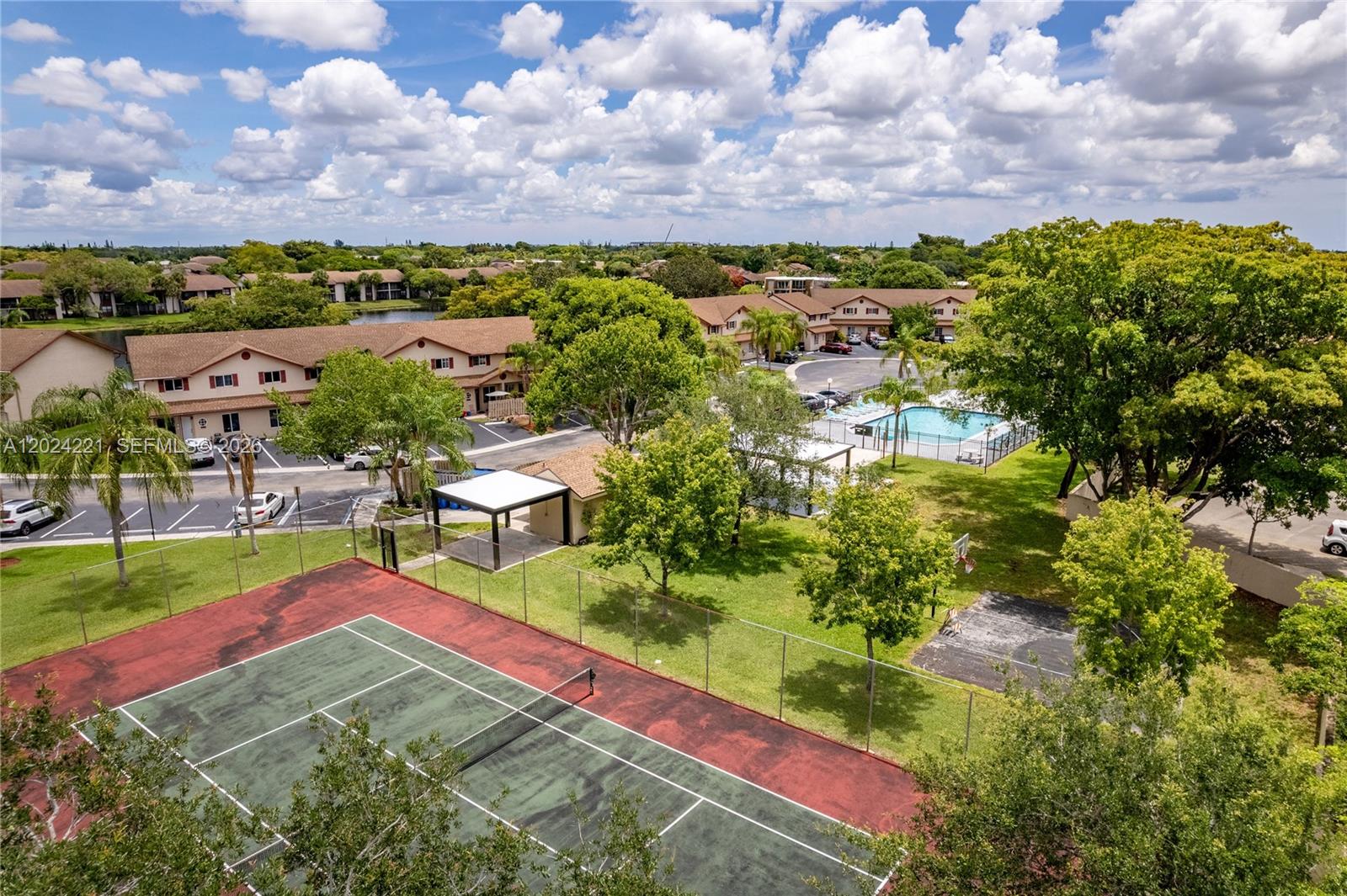 WELLEBY UNIT THIRTEEN - Residential