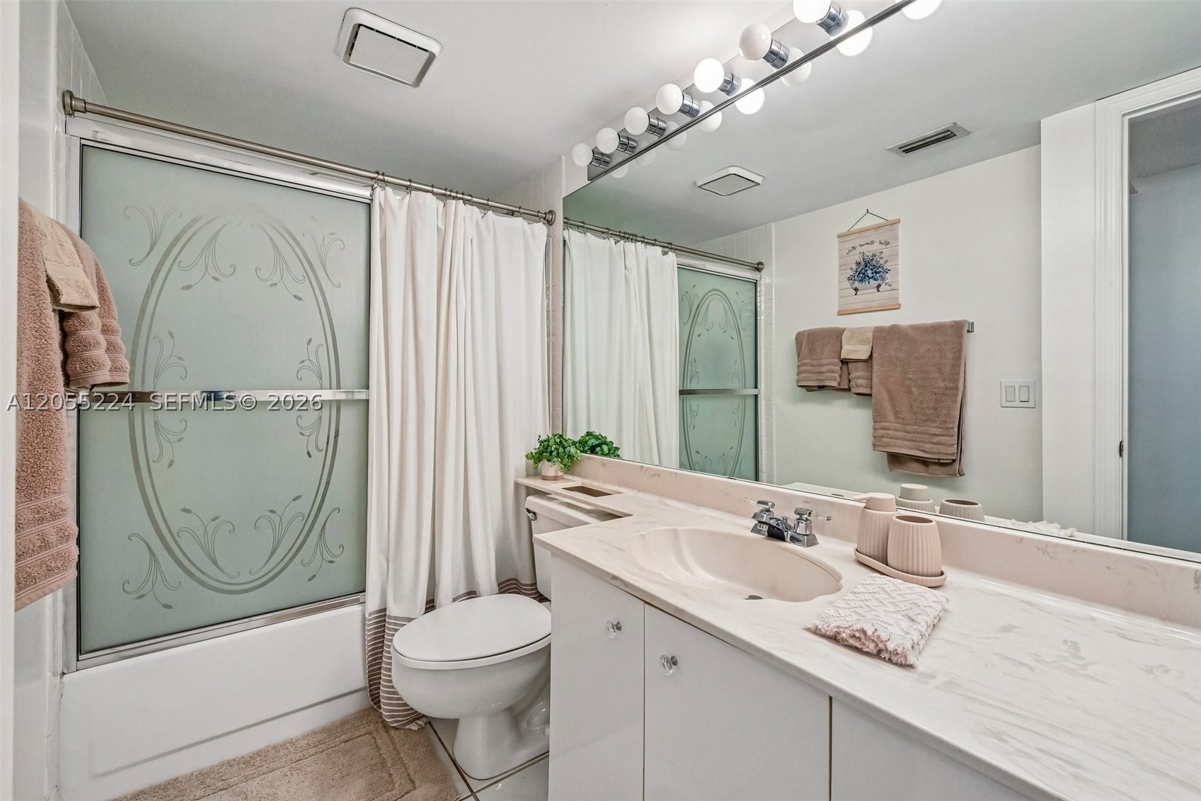 FAIRFAX CONDOMINIUM - Residential