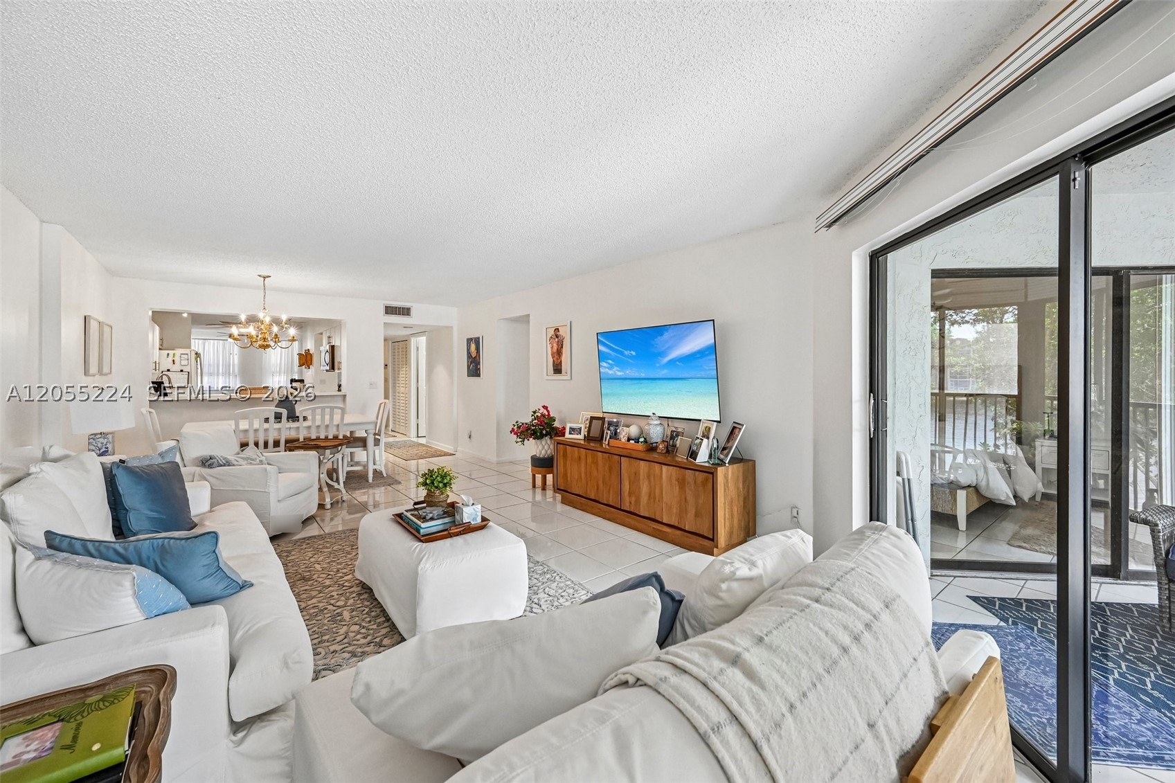 FAIRFAX CONDOMINIUM - Residential