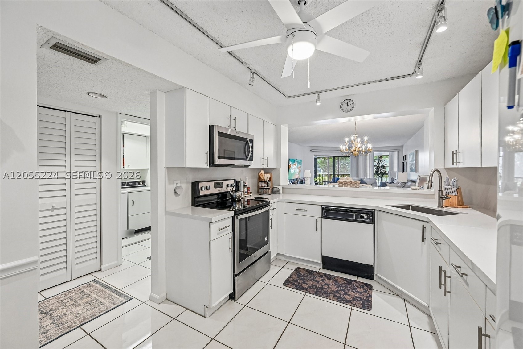FAIRFAX CONDOMINIUM - Residential