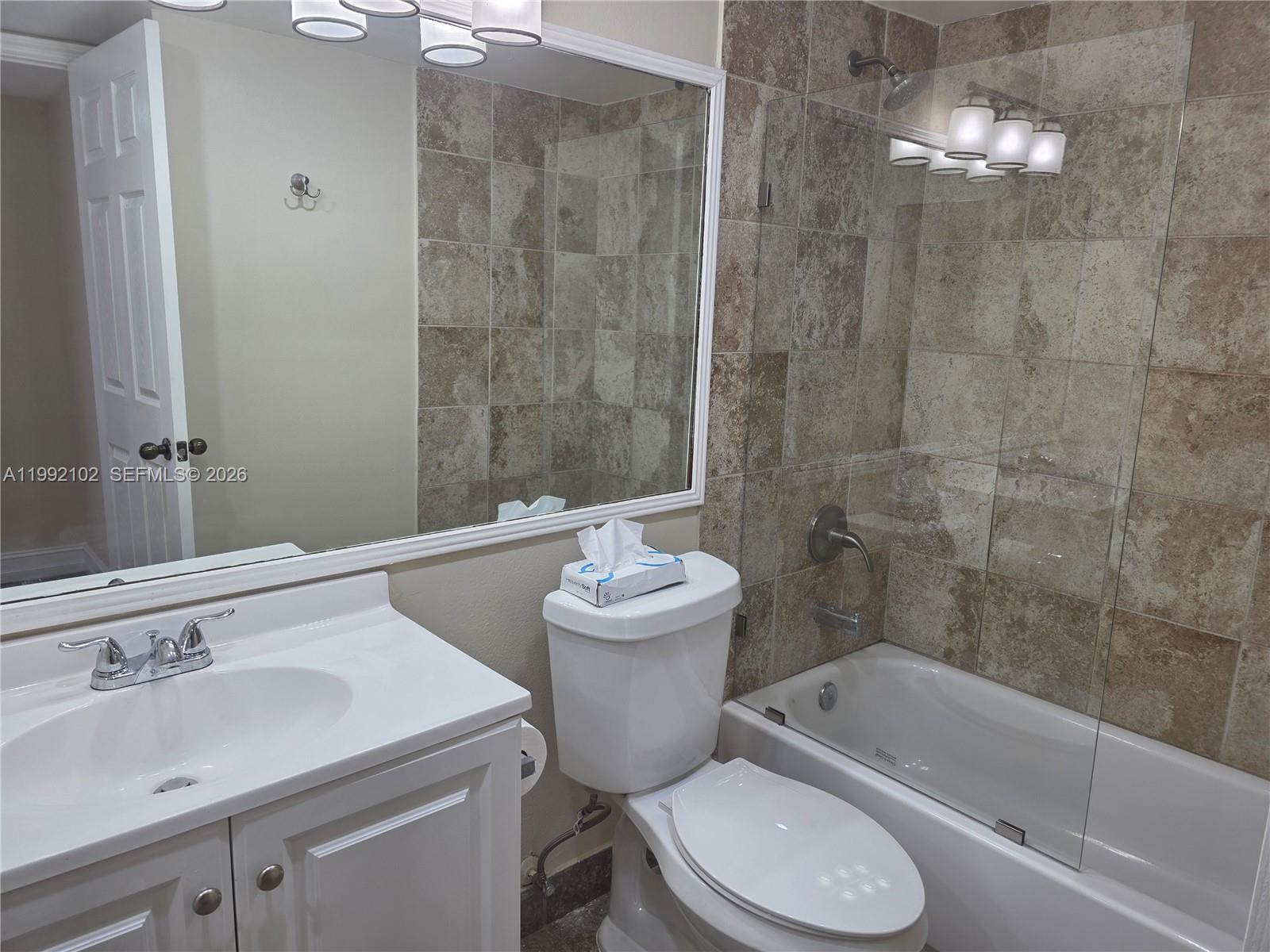 LAS VISTAS AT DORAL CONDO - Residential