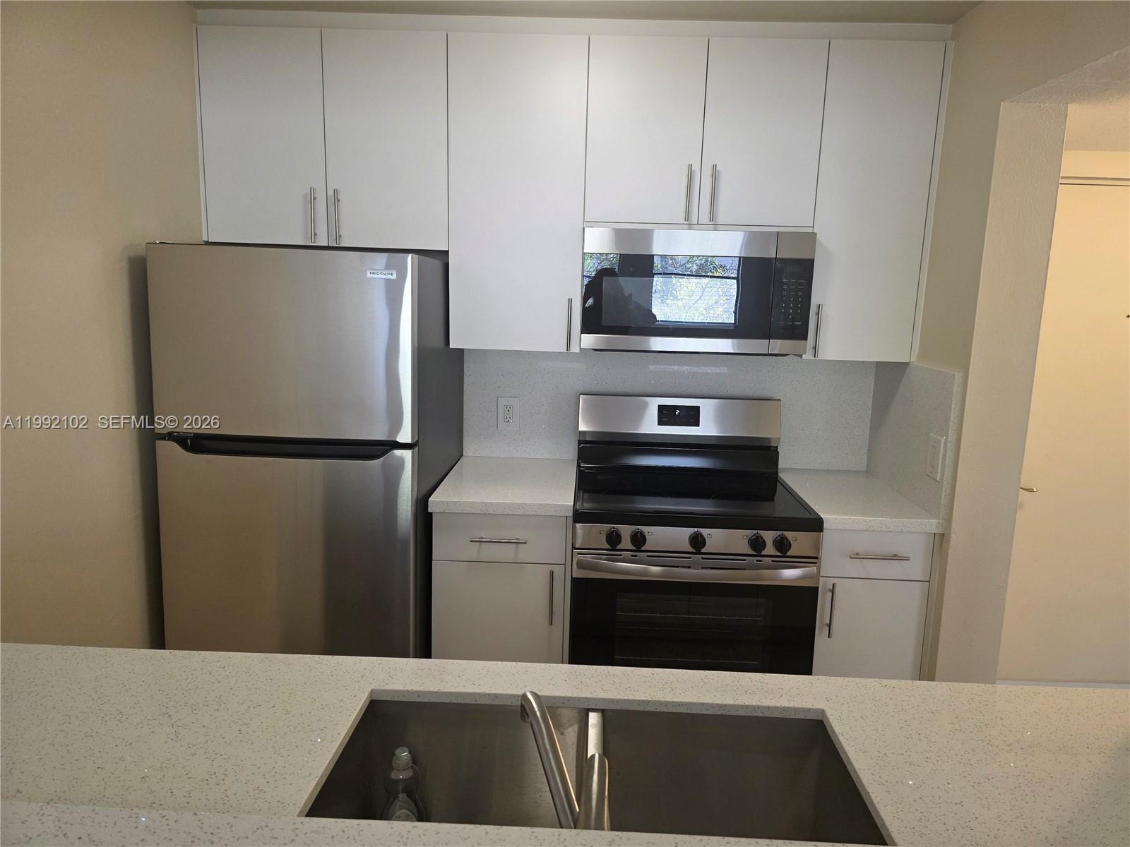 LAS VISTAS AT DORAL CONDO - Residential