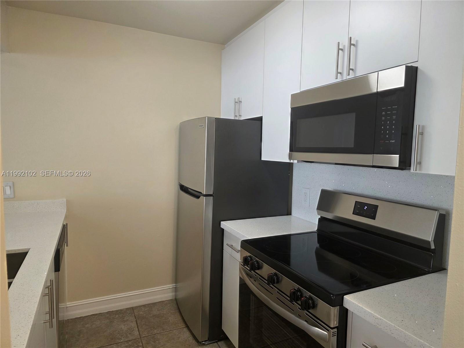 LAS VISTAS AT DORAL CONDO - Residential