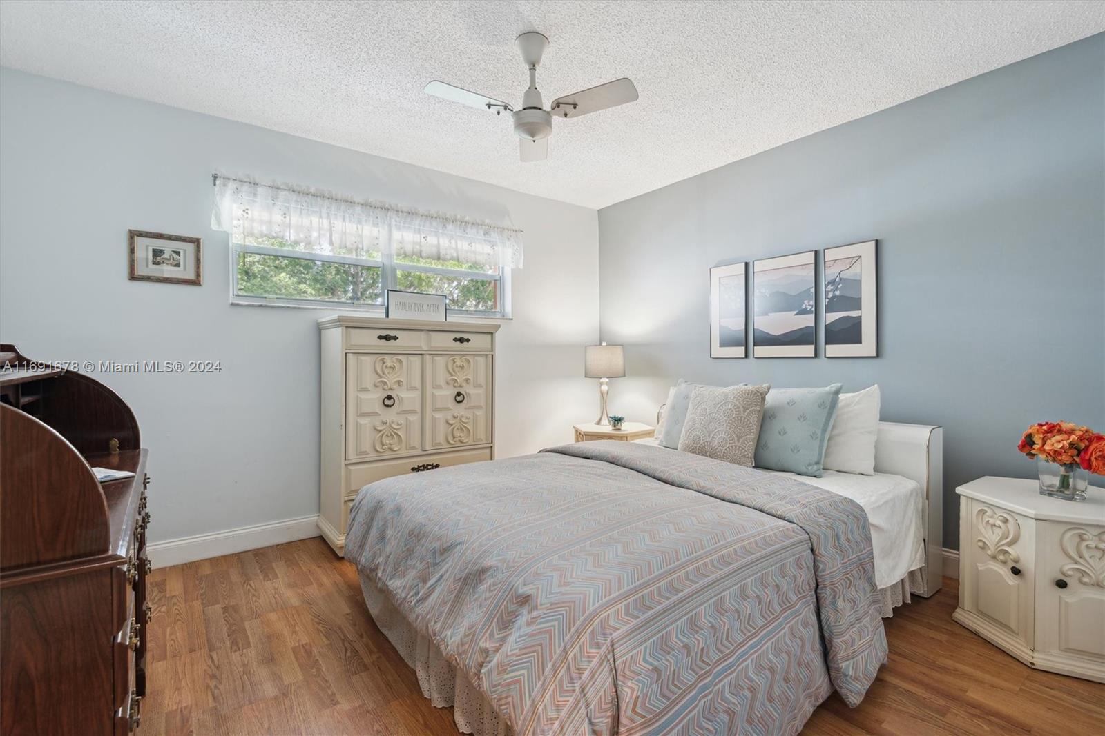HOLLYBROOK GOLF AND - Residential