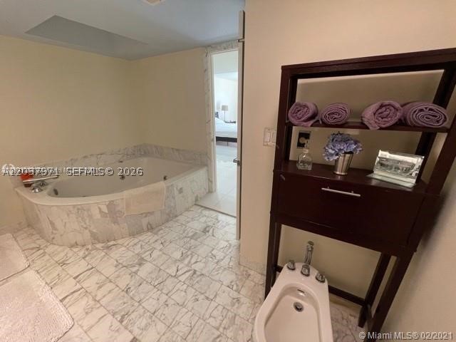 TURNBERRY ISLE CONDO - Residential Lease