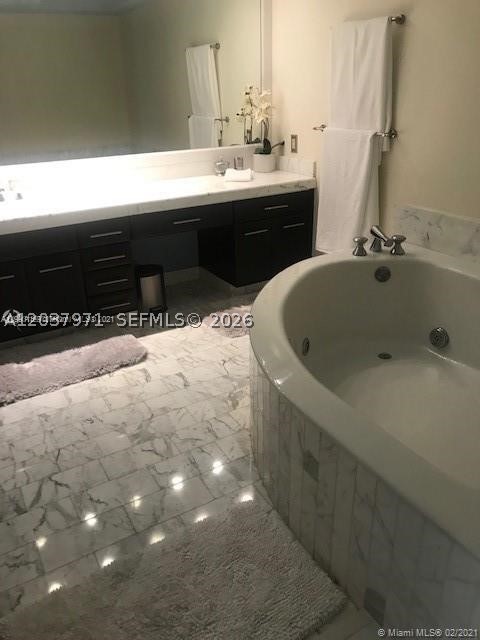 TURNBERRY ISLE CONDO - Residential Lease
