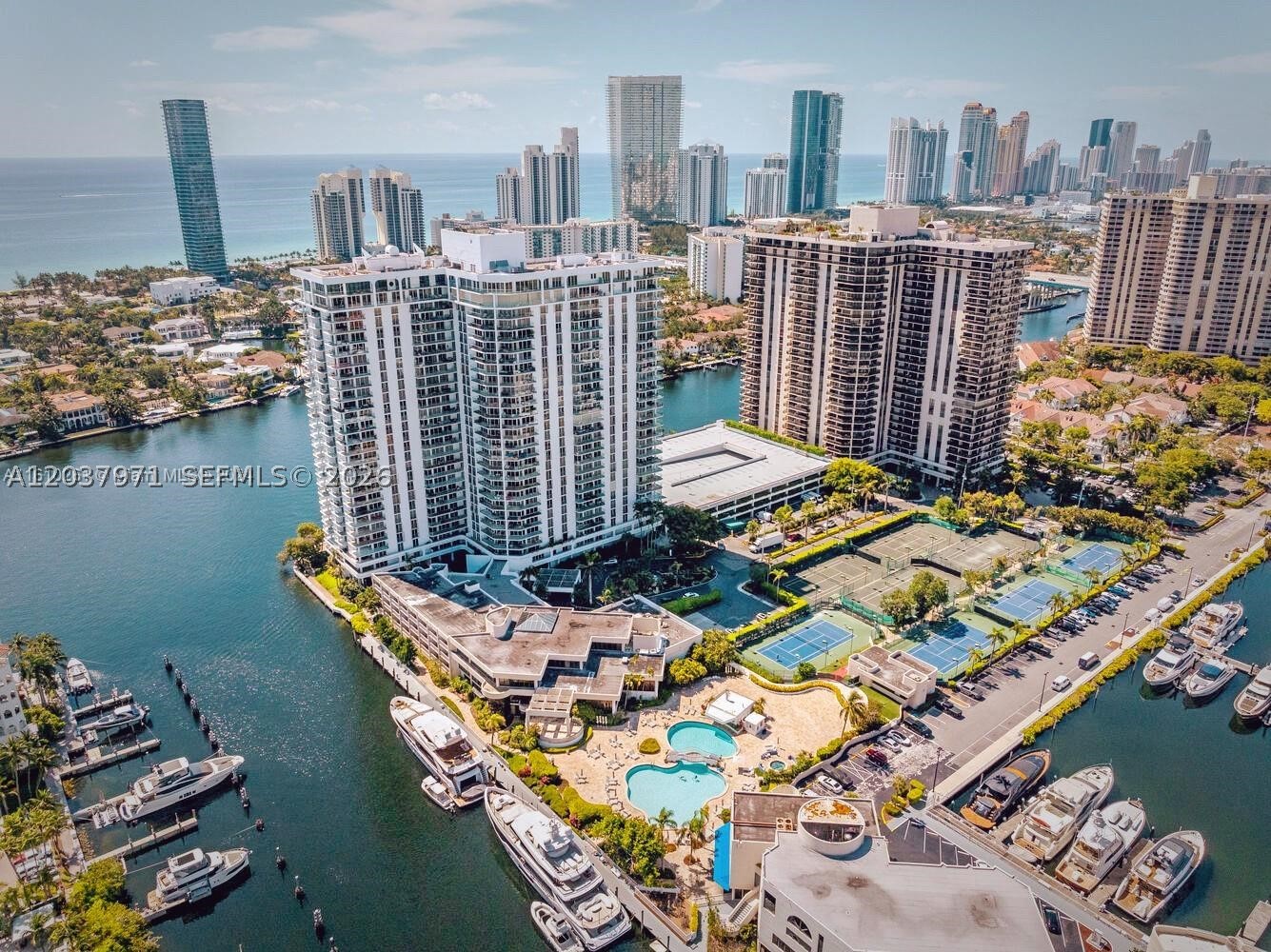 TURNBERRY ISLE CONDO - Residential Lease