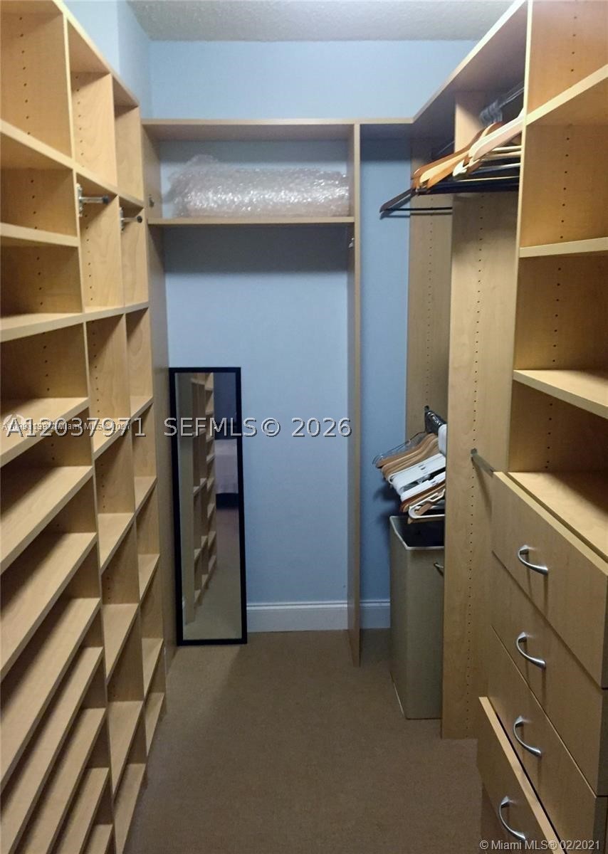 TURNBERRY ISLE CONDO - Residential Lease
