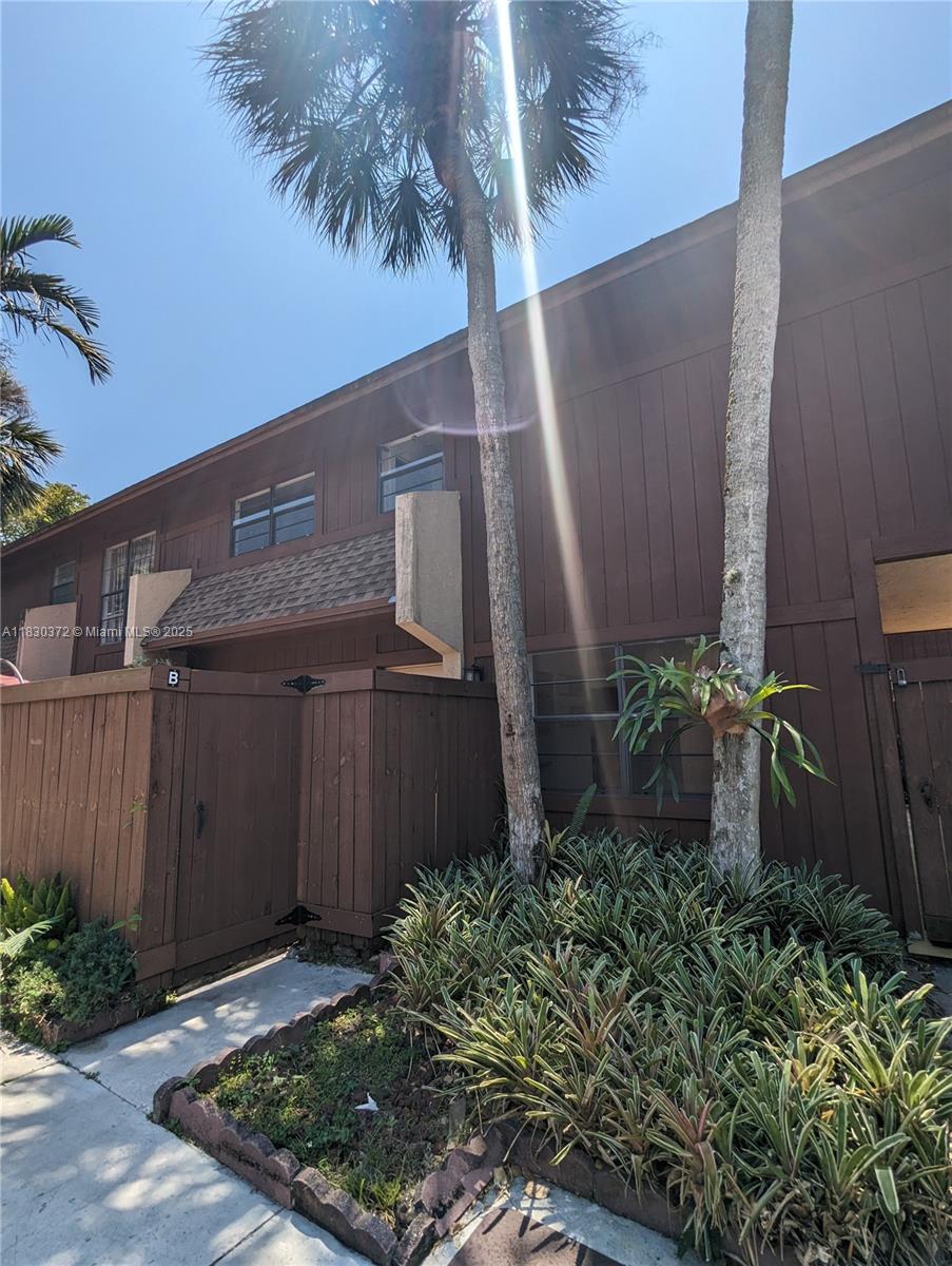 SNAPPER VILLAGE CONDO PHA - Residential Lease