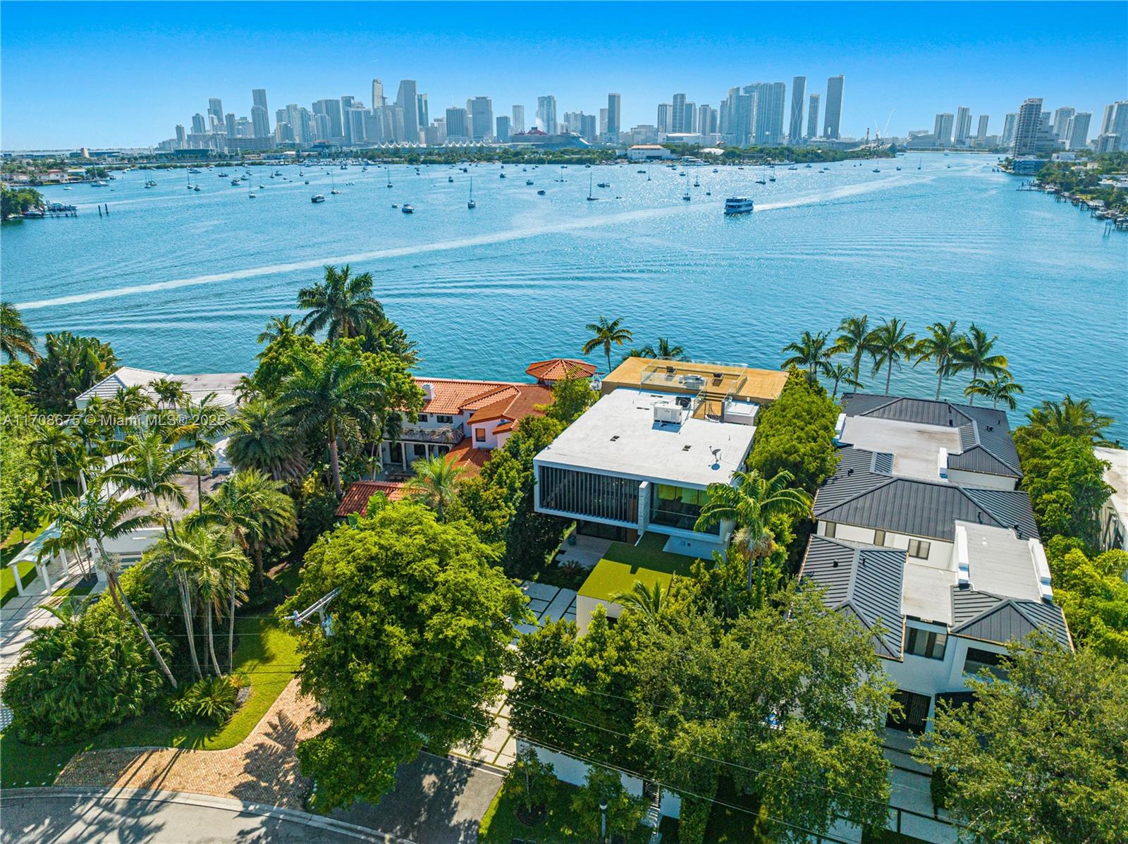 SAN MARINO ISLAND - Residential