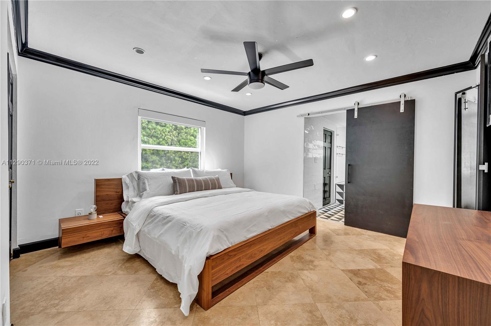 LAKE VIEW SUB - Residential Lease