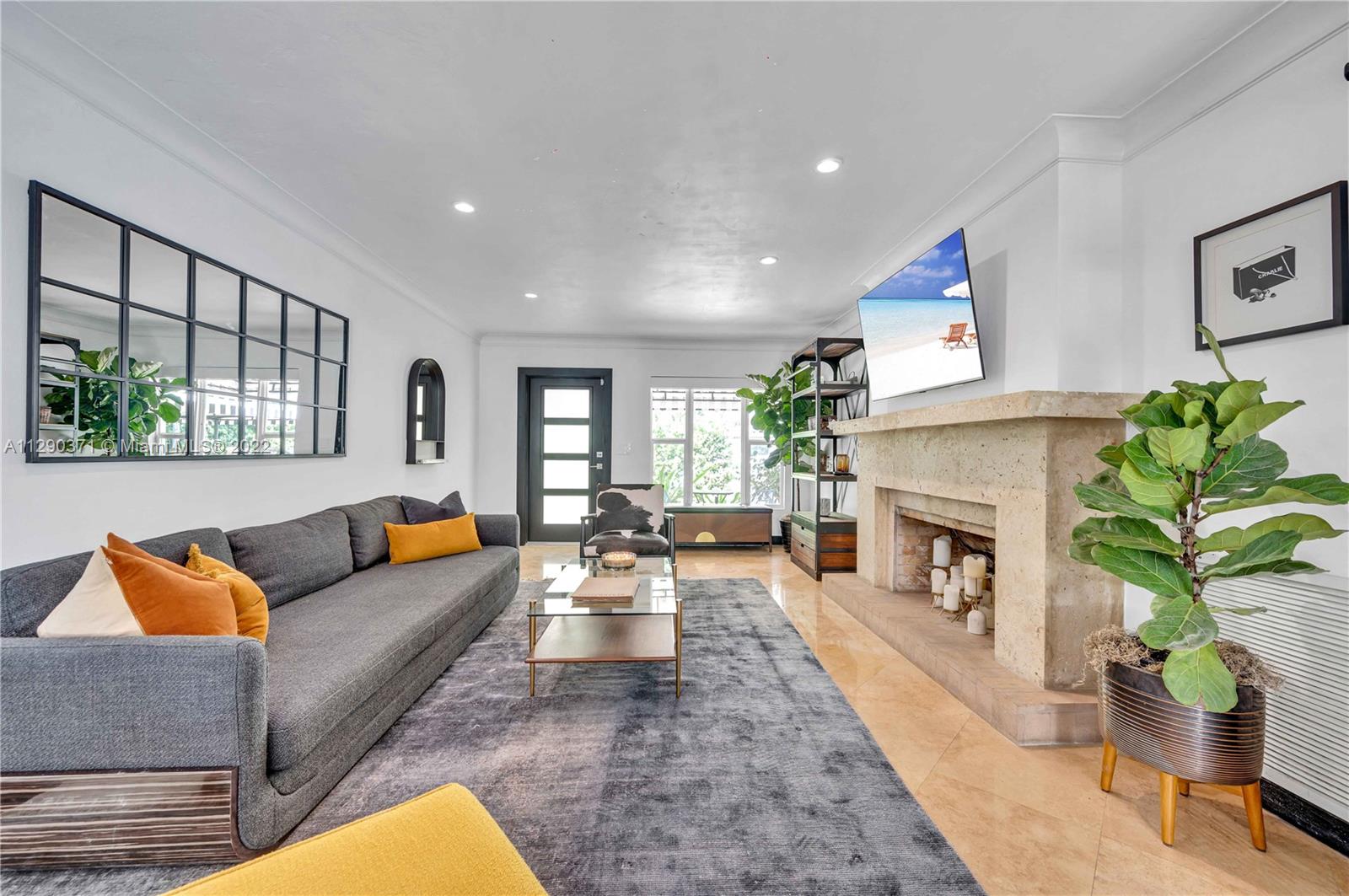 LAKE VIEW SUB - Residential Lease