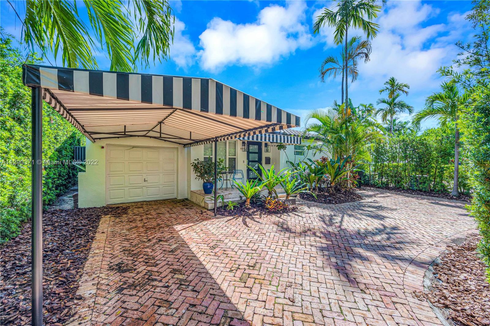 LAKE VIEW SUB - Residential Lease