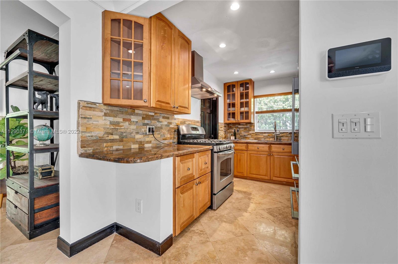 LAKE VIEW SUB - Residential Lease