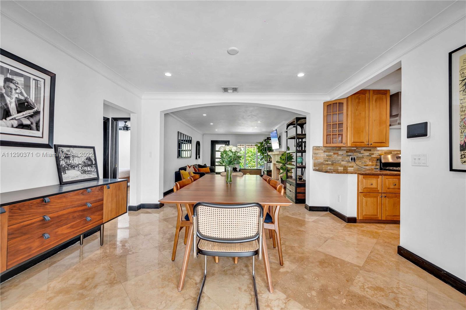 LAKE VIEW SUB - Residential Lease