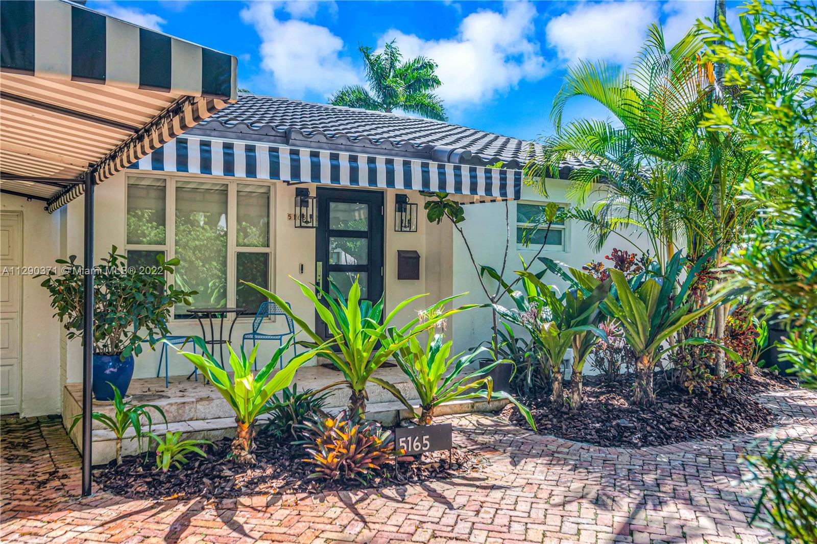 LAKE VIEW SUB - Residential Lease